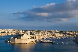 Covid, in Sicilia tampone obbligatorio per chi viene da Malta