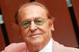 Renzo Arbore arriva in Sicilia: «Quest'Isola è entrata nel mio Dna»