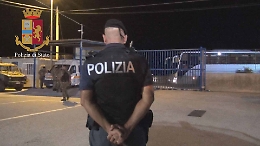 Scafisti sbarcati da "Open Arms" arrestati tra Pozzallo e Lampedusa