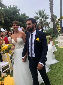 Nozze castellesi per l'ex Iena Giarrusso: foto
