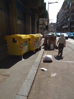 Catania: ordinaria quotidianità in Via Duca degli Abruzzi