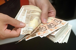 L'estortore della porta accanto arrestato 74enne a Trapani