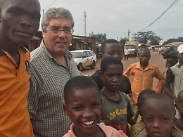 La nuova vita di Cuffaro in Burundi: &laquo;Ecco cosa facciamo laggi&ugrave;&raquo;