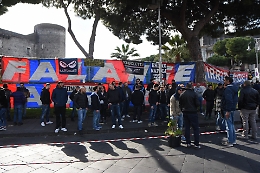 Catania, ultras da tutta Italia per l'ultimo saluto a Ciccio “Falange”