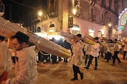 Sant'Agata, i ceri in spalla per grazie da chiedere o già ricevute