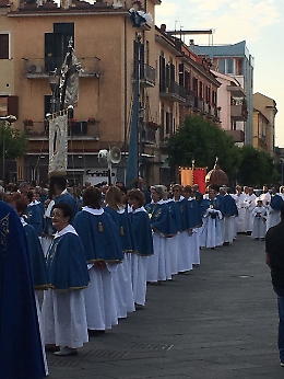 Grande partecipazione a Cava dei Tirreni per la reliquia di Sant'Agata
