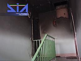 Appiccarono il fuoco per costringere un'anziana a lasciare la casa