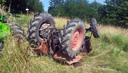 Si ribalta trattore, sessantenne trovato morto a Castelvetrano