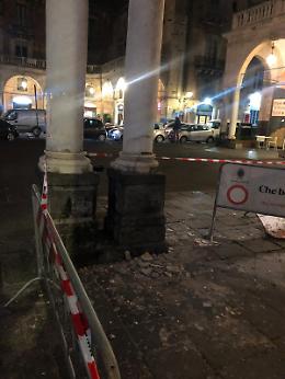Catania: crollo di intonaco in Piazza Mazzini