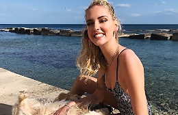 Chiara Ferragni torna a Siracusa e si fa tentare da....