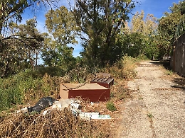 Agrigento, la Magna via Francigena invasa dal pattume