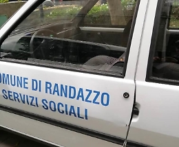 Randazzo, stavano rubando una Fiat del Comune: arrestati due giovani