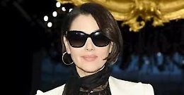 Monica Bellucci e il suo nuovo taglio corto
 nella Sicilian jungle di Dolce &amp; Gabbana