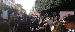 #FridayForFuture, gli studenti catanesi in piazza