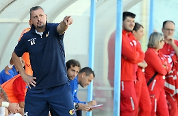 Calcio Catania, esonerato l'allenatore Camplone: il comunicato della società