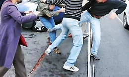 Camporotondo, rissa per  un affitto non pagato: volano sedie e... morsi