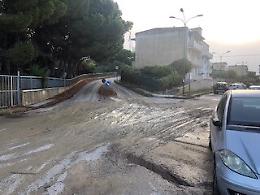 Via Beato Matteo invasa dal fango