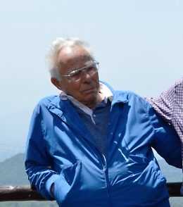 Addio all'ultimo pap&agrave; dell'Etna