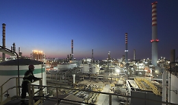 Gela, ministero ed Eni firmano l'intesa per la completa riconversione green