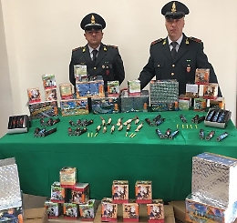 Catania, scovato dalla Gdf un deposito clandestino di “botti”