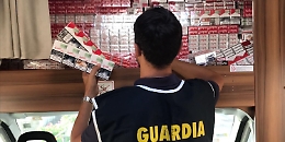 Palermo, contrabbanda sigarette e "integra" con il reddito di cittadinanza