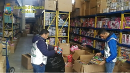 Natale "taroccato", sequestrati a Misterbianco 2,5 milioni di articoli falsi