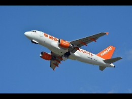 Fumo in cabina, atterraggio di emergenza