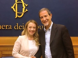 Meloni lancia la candidatura di Musumeci e fra Alfano e Forza Italia l'accordo &egrave; vicino