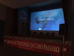 Quei "fantasmi" fanno ancora paura: Portopalo diserta l'anteprima della fiction