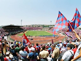 Calcio Catania, scontro tra tifo e società Dalle Curve e dalla B tre comunicati di fuoco