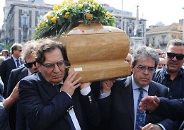 Catania, in Cattedrale l’ultimo saluto a Lino Leanza