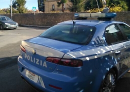 Catania, picchiava la moglie e i figli minorenni: arrestato