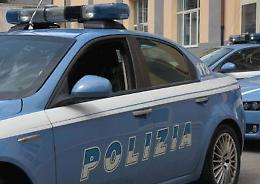 Catania, rapinano tabaccheria ma lasciano le impronte digitali