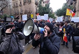 La protesta contro Salvini, a Palermo con la felpa “Sicilia”