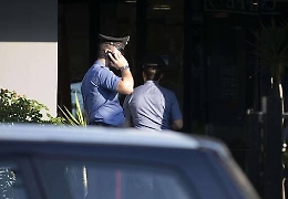 Le mani di Mafia capitale sul Cara di Mineo: perquisizioni anche a Catania