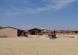 Scempio nell’Oasi del Simeto Sequestrato stabilimento balneare