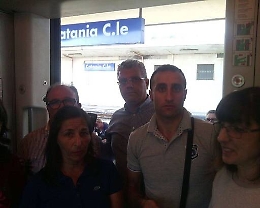 &laquo;Sequestrati da Trenitalia&raquo;, odissea sul treno Palermo-Catania