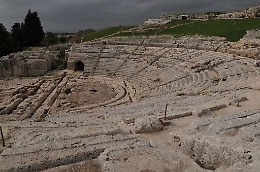 Concerti al Teatro greco di Siracusa, nuove richieste respinte: 14 concerti,  non uno di più