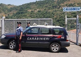 Taormina, proprietari al matrimonio e loro tentano di svaligiare la casa