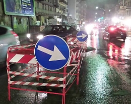 Voragine si apre a Palermo, chiuso tratto di strada in via Armando Diaz
