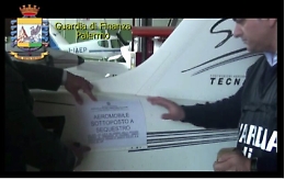 Palermo, sequestrati aereo e Ferrari a legale accusato di evasione