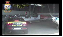 Palermo, sequestrati a un avvocato una Ferrari e un aereo privato