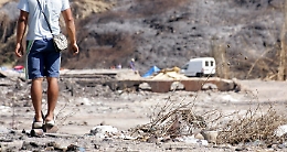 I rom ritornano le campo bruciato a Zia Lia