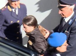 Delitto Loris, 30 anni a Veronica Lei piange in aula: «Sono innocente»