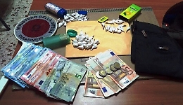 Catania, nascondeva la cocaina nelle confezioni di caramelle, arrestato