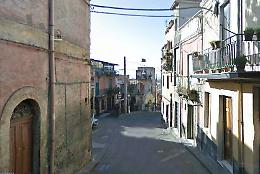 Maletto, lite a bastonate, un arresto