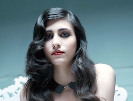 Il debutto live di Celeste al Cortile Platamone di Catania