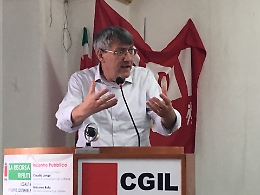 Emergenza rifiuti in Sicilia, dalla Cgil una ricetta per Musumeci