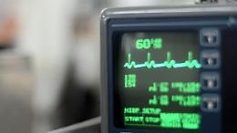 Va via la luce, malata di cuore appesa alle macchine chiama i carabinieri