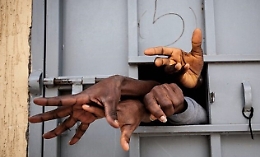 Migranti, per la prima volta in Italia contestato reato di tortura